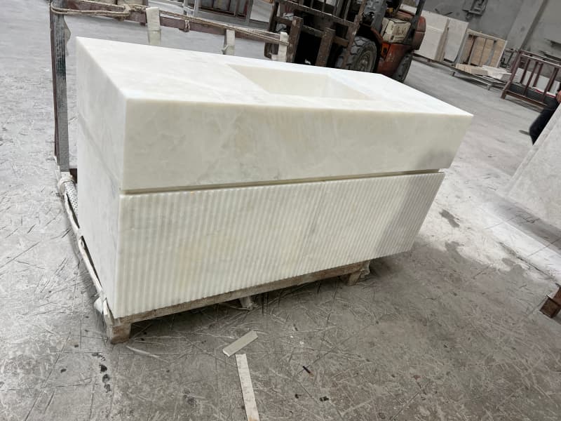 Brazil White Crystal Customized Cabinet