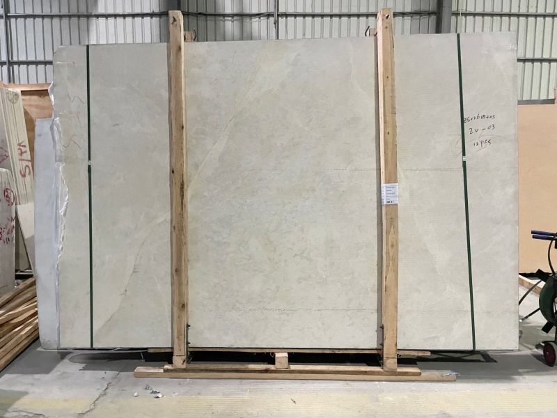 Deva Beige marble slabs packing Deva Beige marble slabs packing