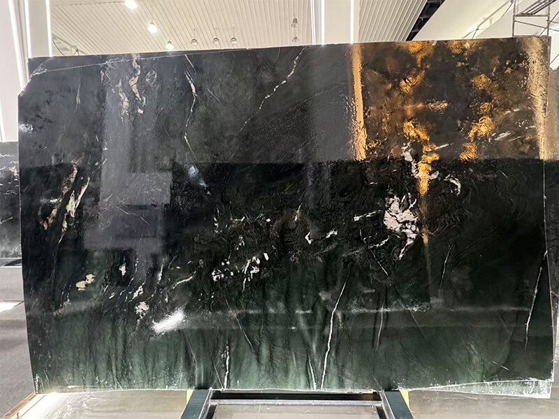 Emerald Green Quartzite Slabs