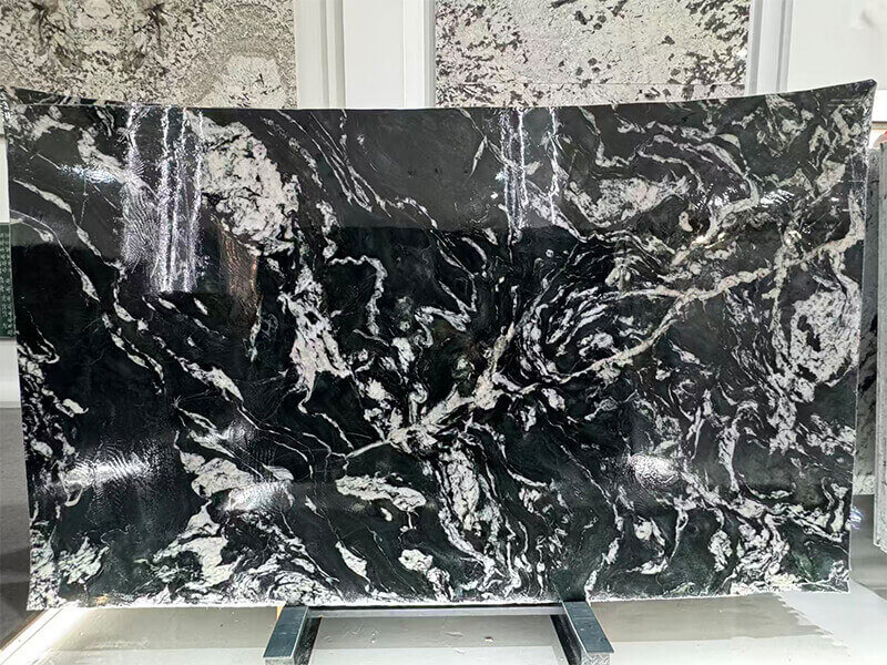 Emerald Green Quartzite Slabs
