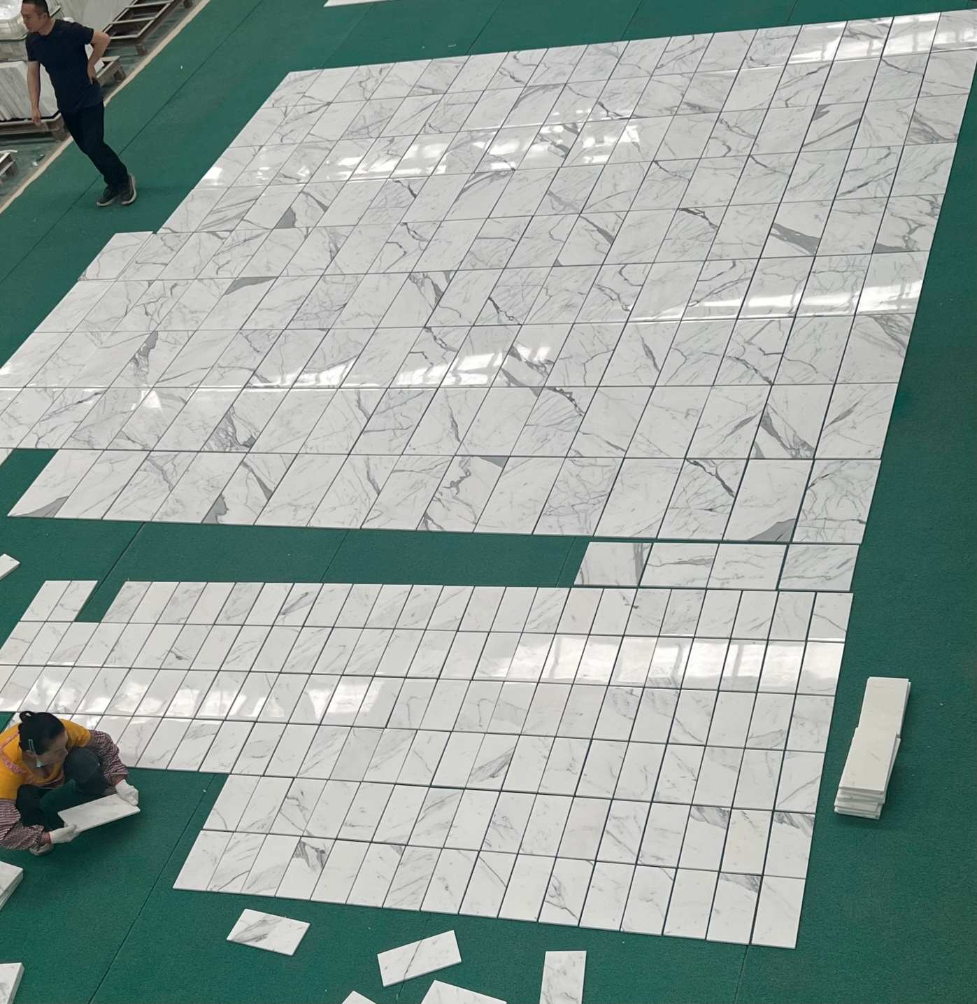 Large Calacatta White Tile Pre-Layout Large-area Calacatta White marble tile dry layout for a project