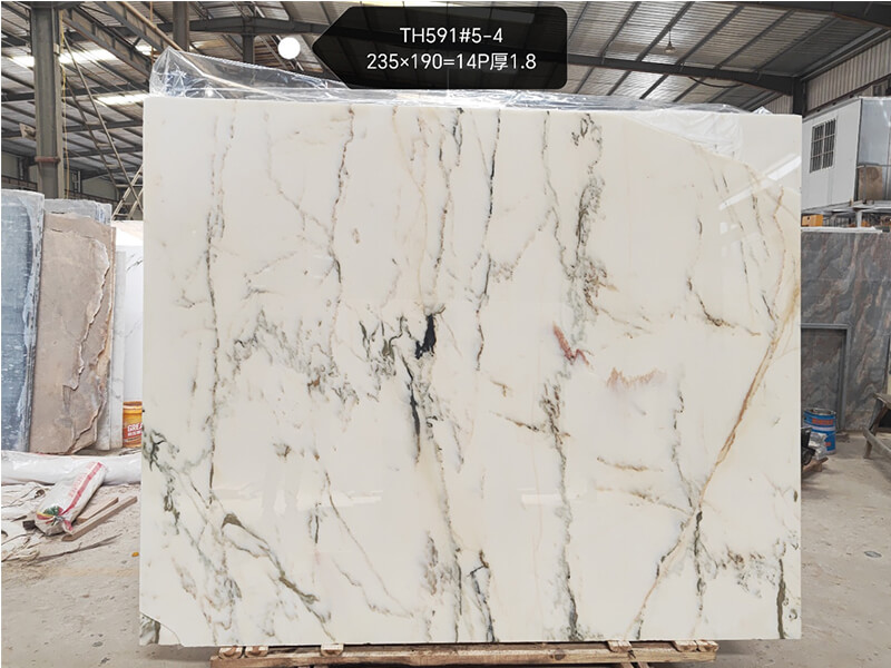 Chinese Calacatta White Marble Slabs