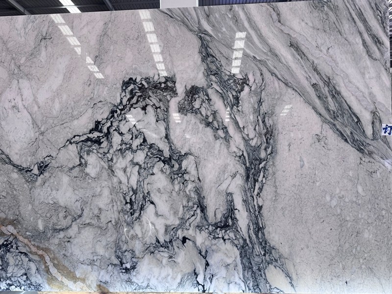 Fantastico Arni Marble