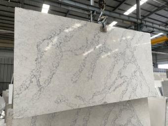 Calacatta Stream Quartz